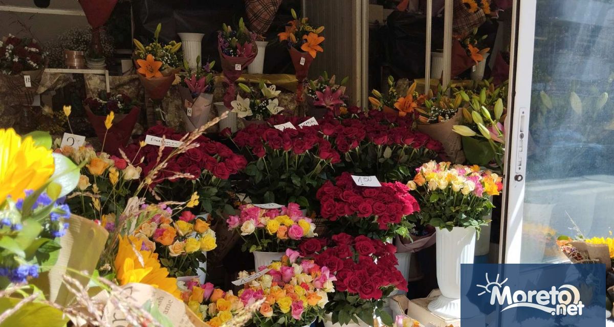 Усилена подготовка тече из цветарските магазини и пазари във Варна