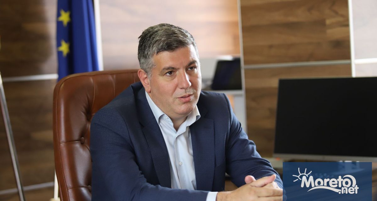 Министърът на регионалното развитие и благоустройството Андрей Цеков излезе с