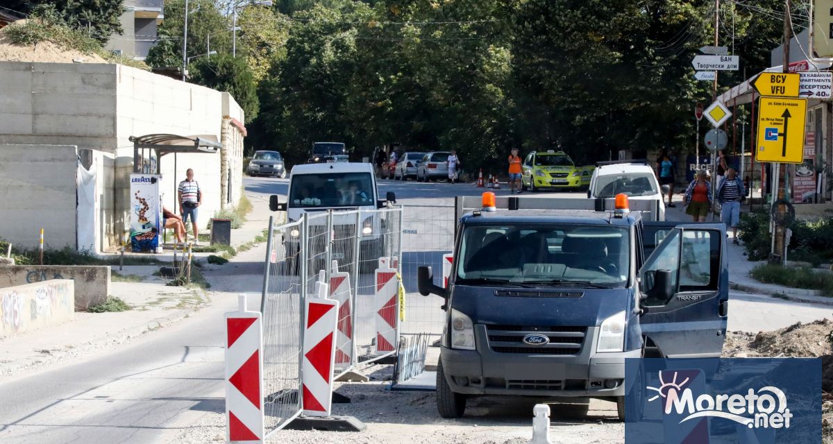 Районът на Варненския свободен университет Черноризец Храбър е блокиран от