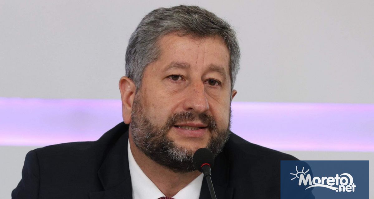 Бившият съпредседател на Демократична България Христо Иванов публикува дълго изявление