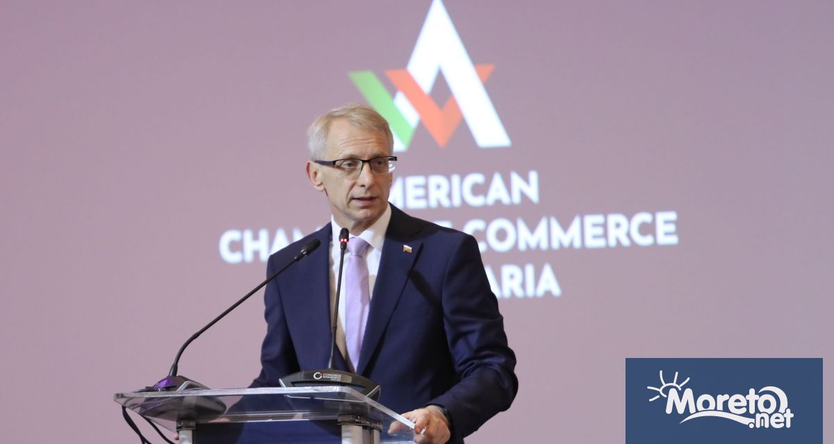 Това което е спешно е да бъде отворена църквата за