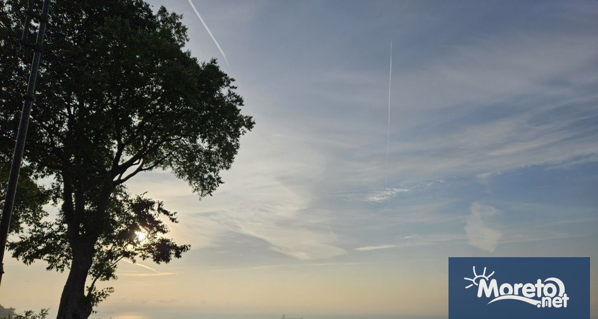 През следващото денонощие времето в страната ще бъде предимно облачно