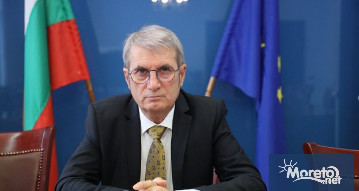 Здравният министър проф. Христо Хинков отправи поздравление към акушер-гинеколозите, неонатолозите