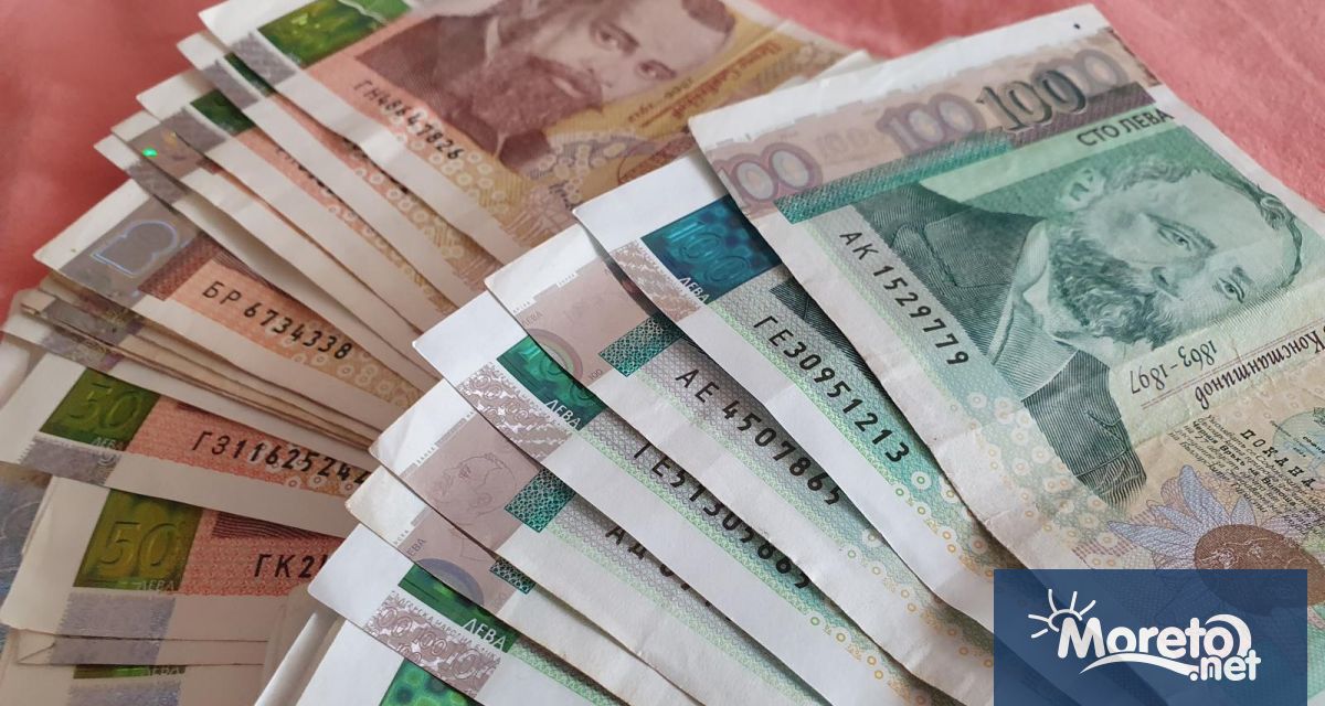 Депозитите на домакинствата в търговските банки у нас са се