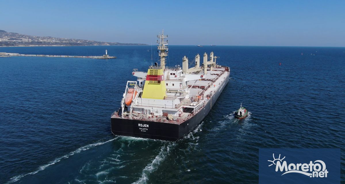 Българският кораб Рожен който се намира в израелското пристанище Ашдод