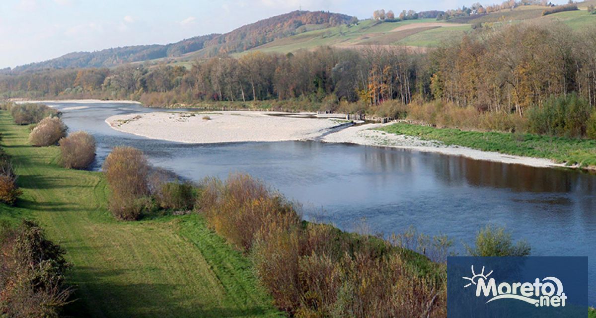 Вечните химикали са открити в почти половината от швейцарските подземни