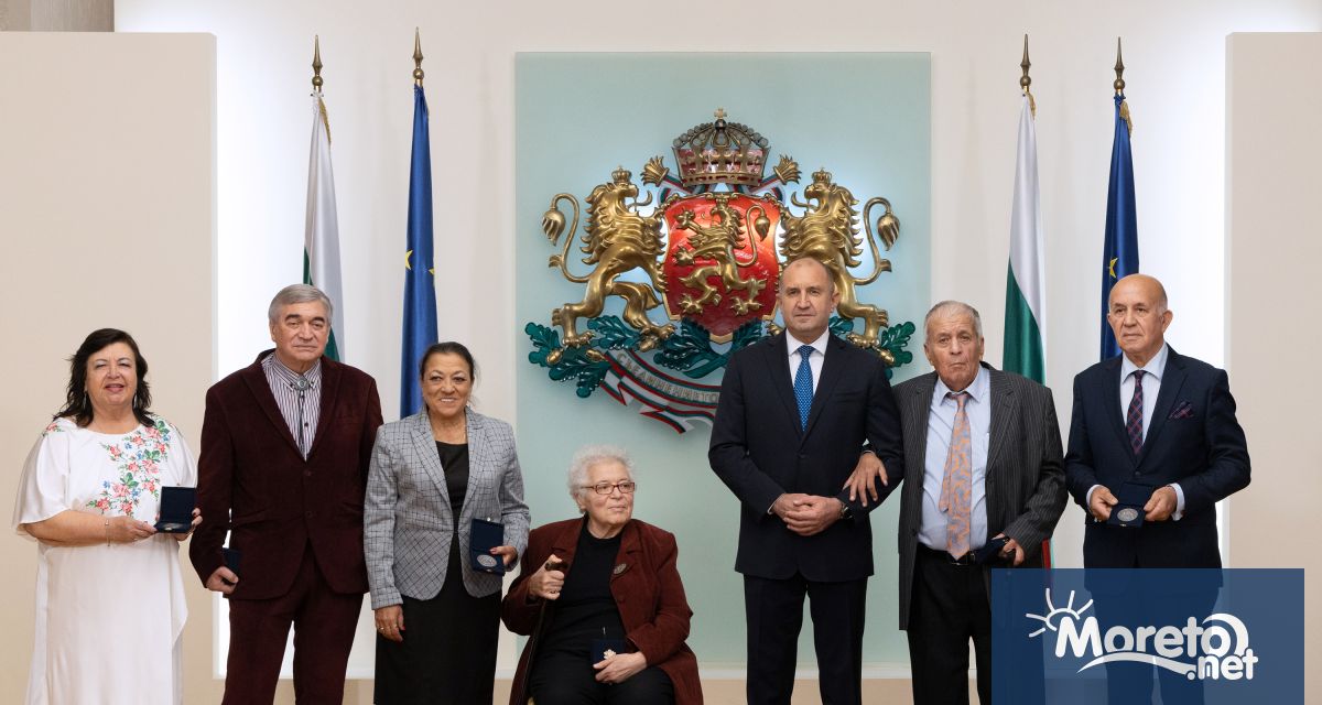 Българското общество високо цени хората посветили се на развитието ни