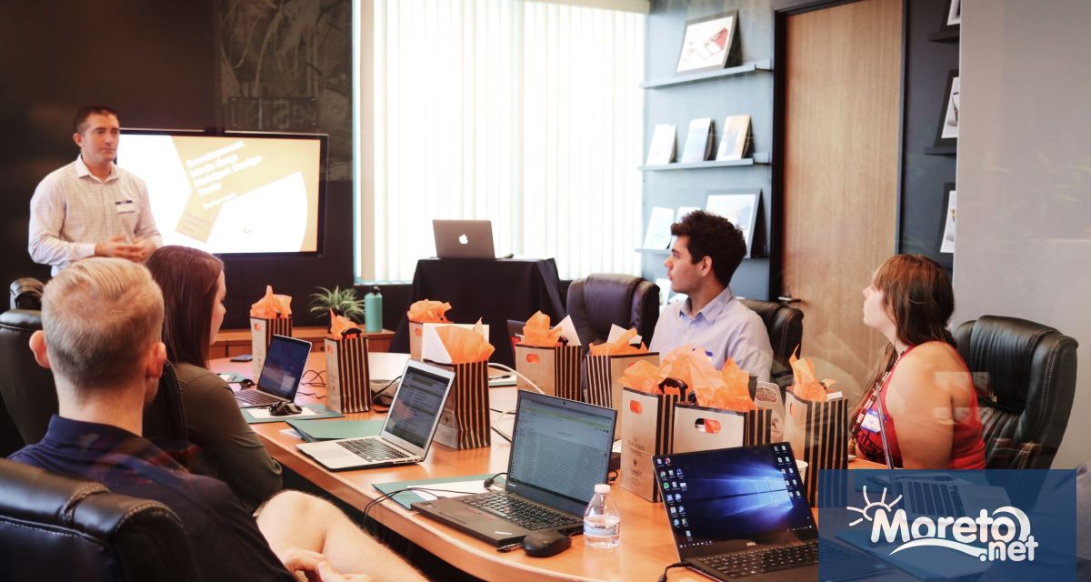 Стартира процедурата Адаптирана работна среда по Програма Развитие на човешките