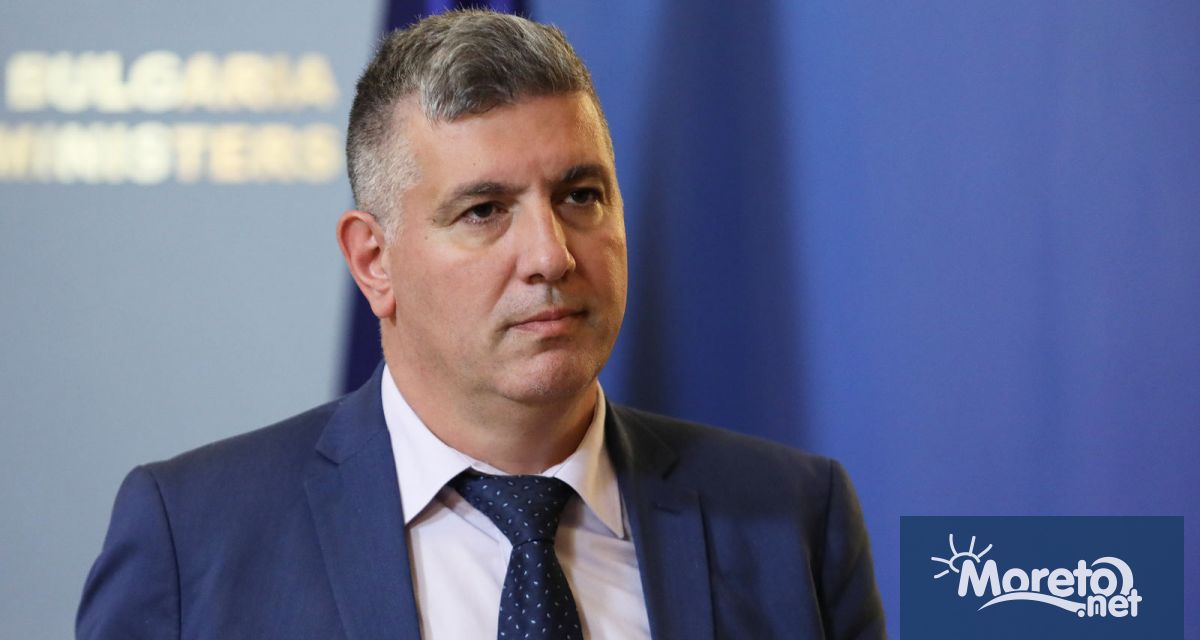 От март започва да се работи по дострояването на автомагистрала