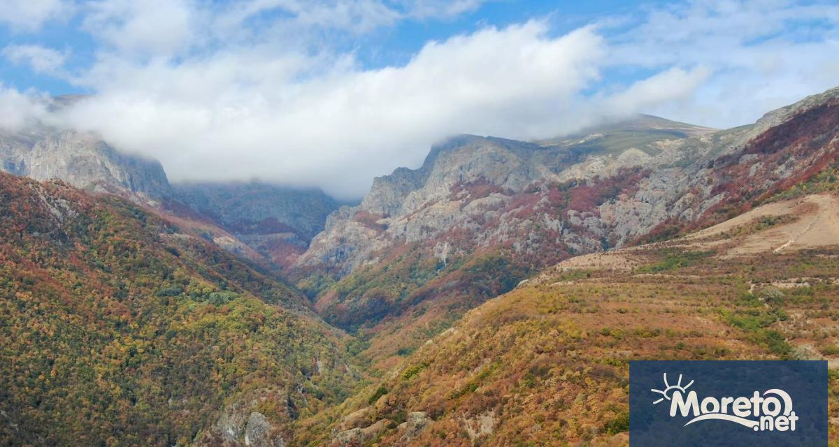 Национален парк Централен Балкан е обявен на 31 октомври 1991