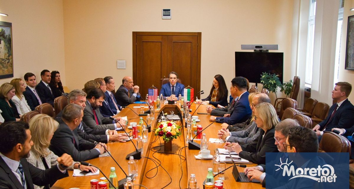 Българското правителство си е поставило като основни цели приемането на