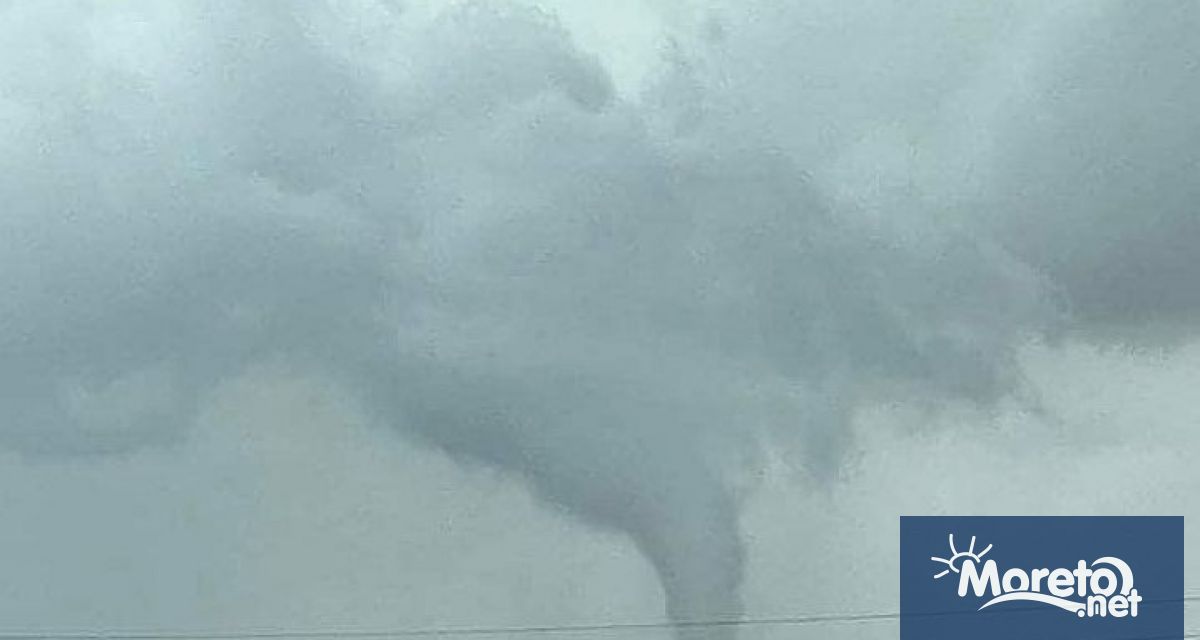 Смерч премина през село Лъвино край Исперих Отнесъл е покривите