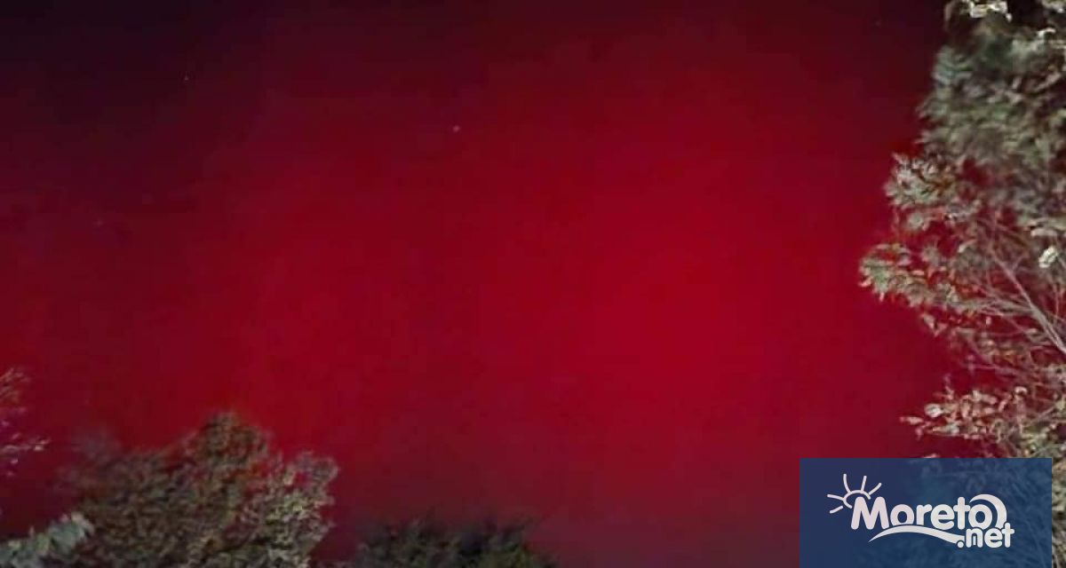 Необичайно явление червеникаво сияние пламна в небето на България