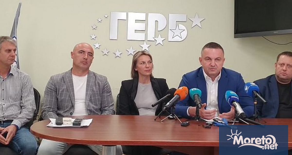 Иван Портних даде пресконференция с част от екипа си за