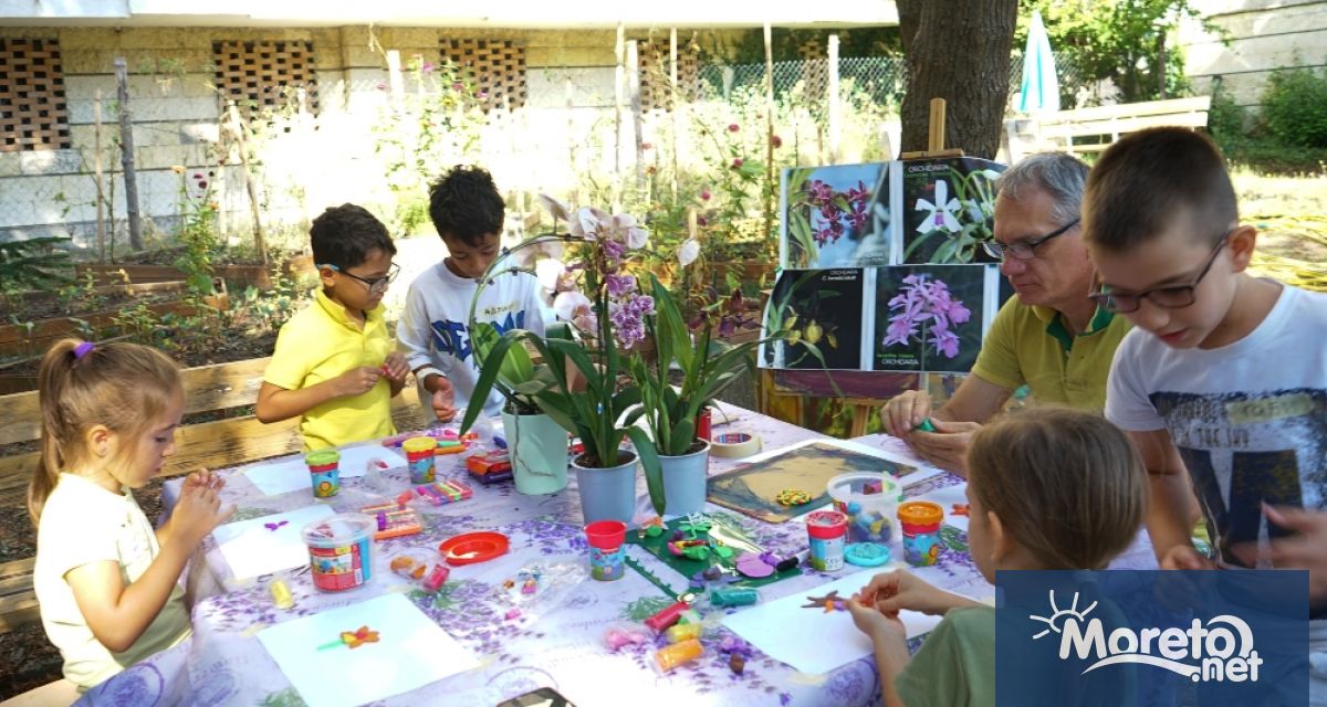 На 17 ноември от 18 ч в Арт салона на Радио