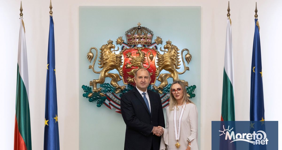 Държавният глава удостои посланика на Албания у нас Доника Ходжа