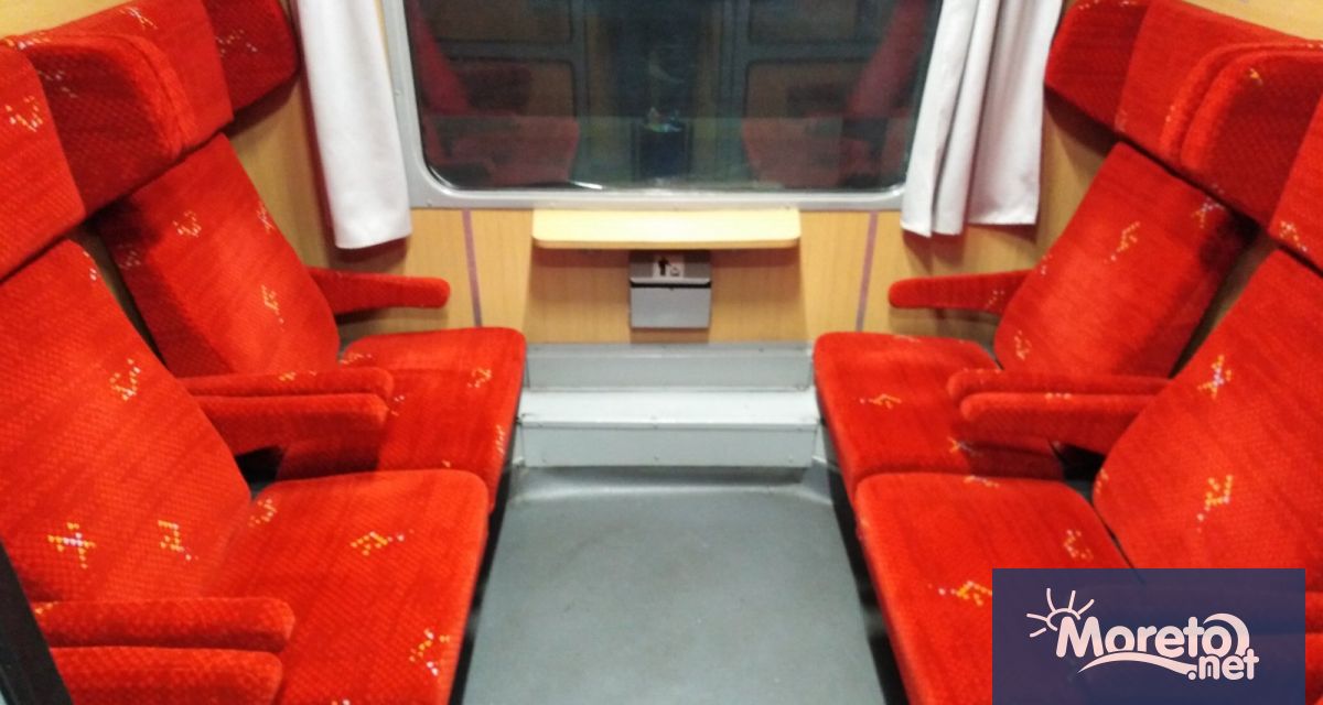 До края на тази година общо 20 ремонтирани вагона с