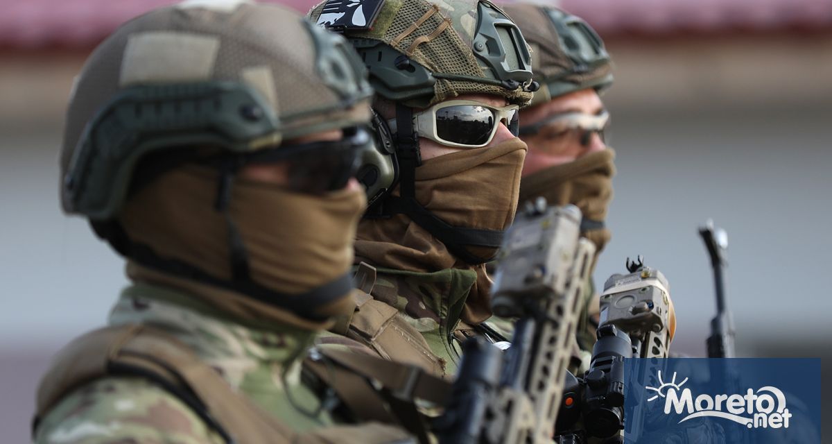 От стимулиращи до задължителни мерки се обсъждат за военно обучение