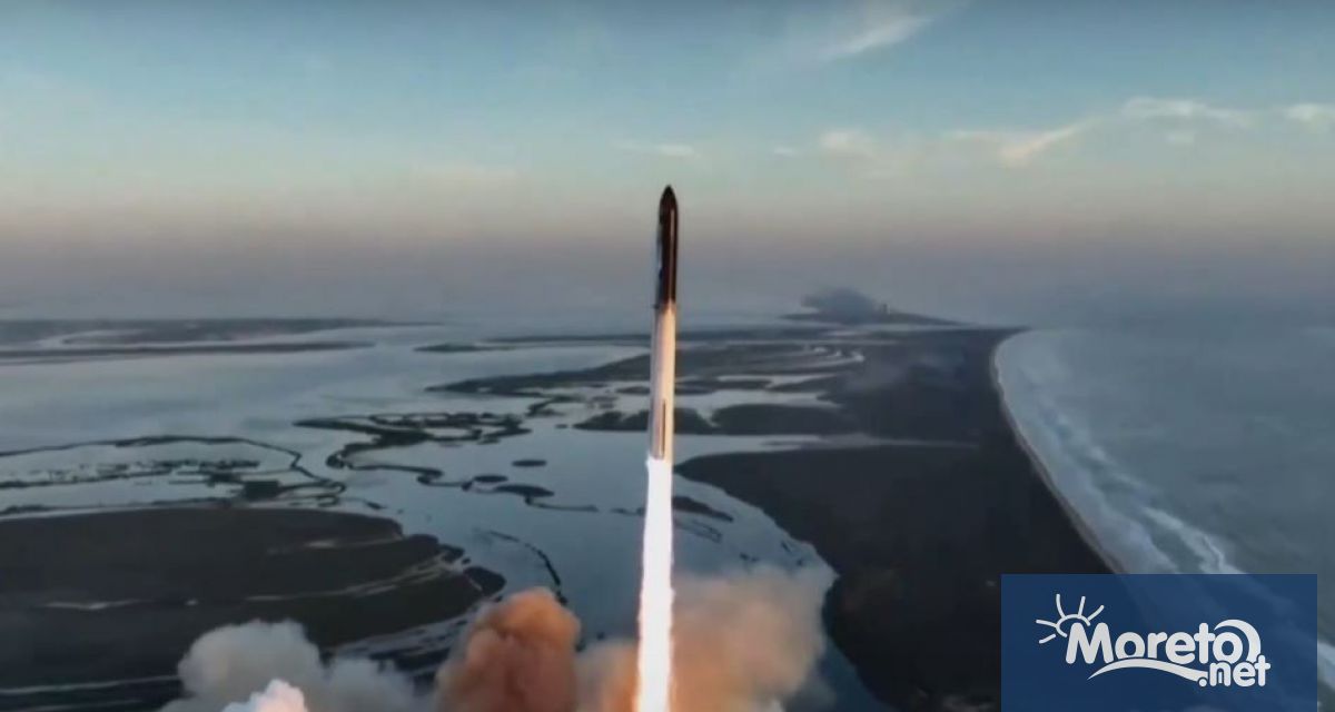 Американската компания Спейс Екс изстреля мегаракетата си Старшип но бустерът