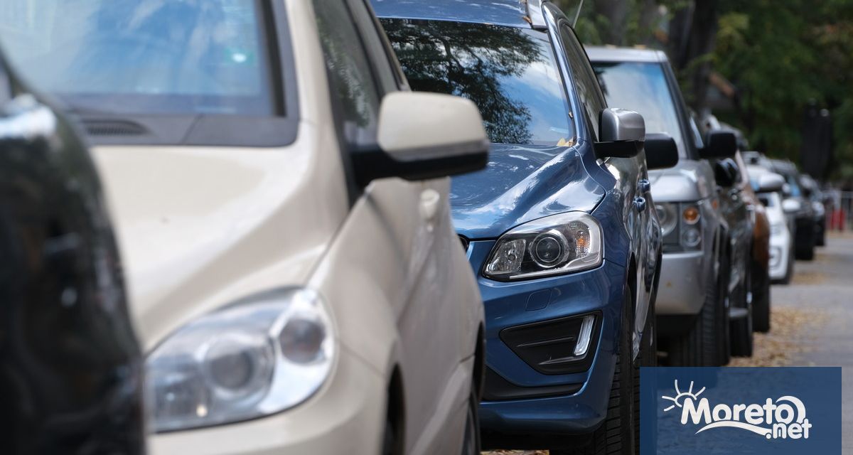 Столичният общински съвет прие реформата за паркирането в София От