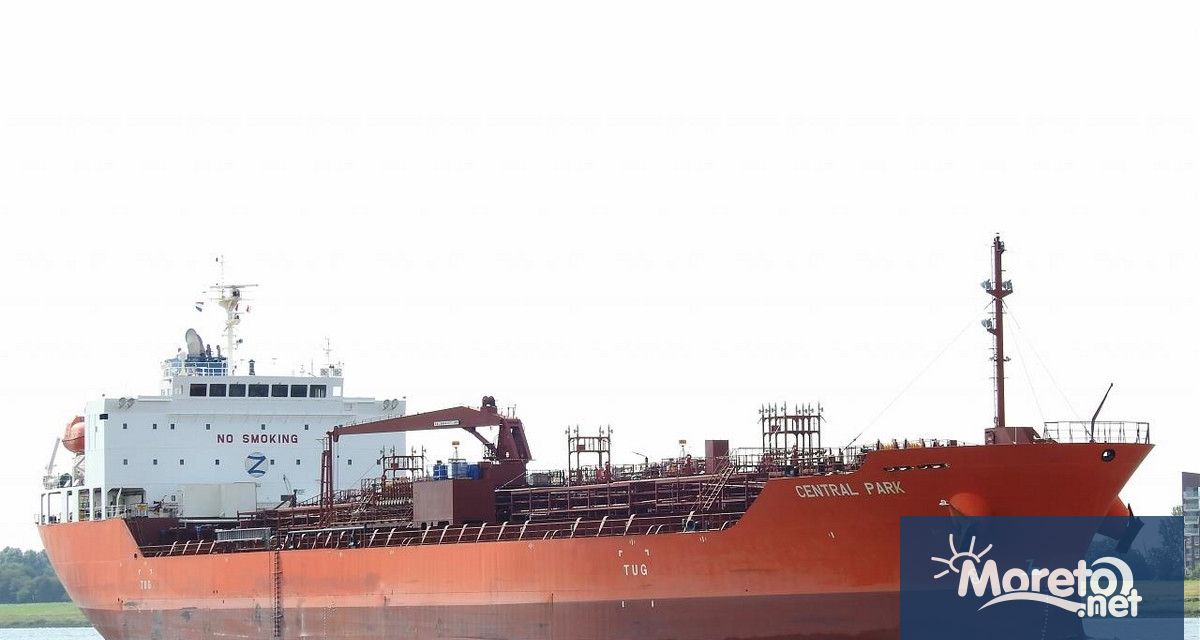 Танкерът Сентрал парк беше похитен в неделя край бреговете на