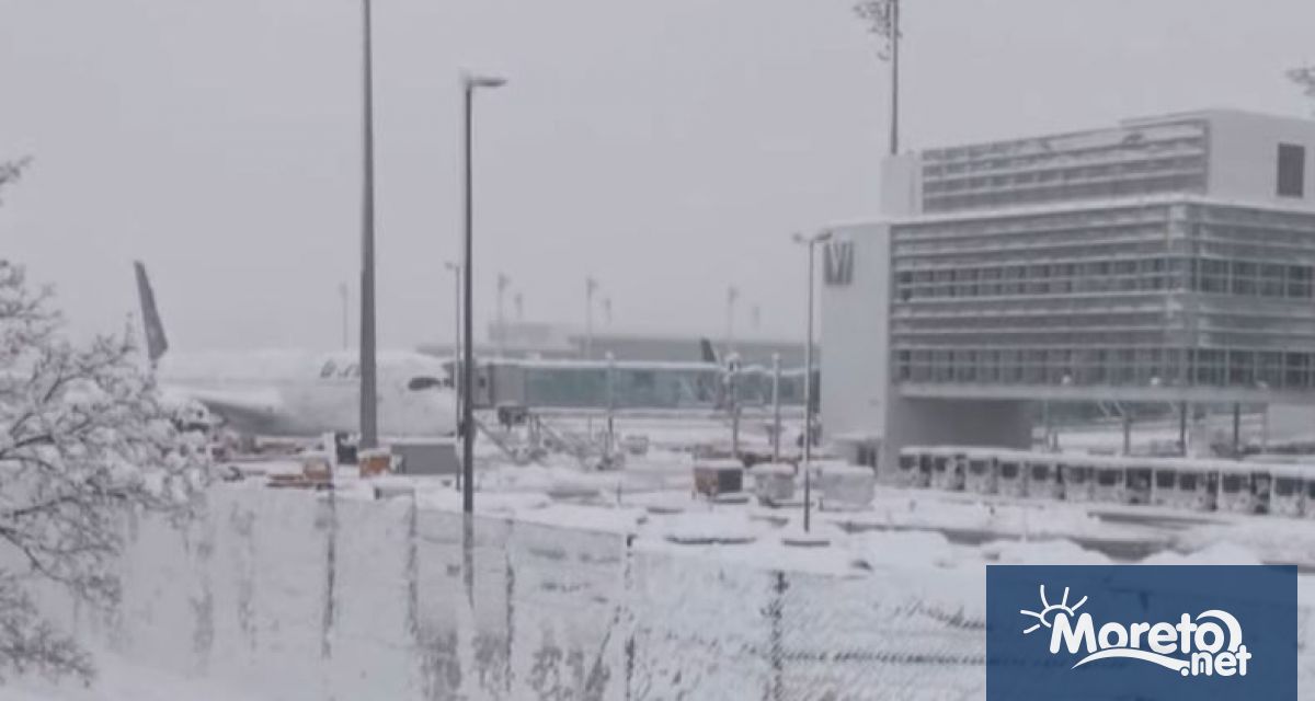 Повече от 300 полета са засегнати от повторното затваряне на