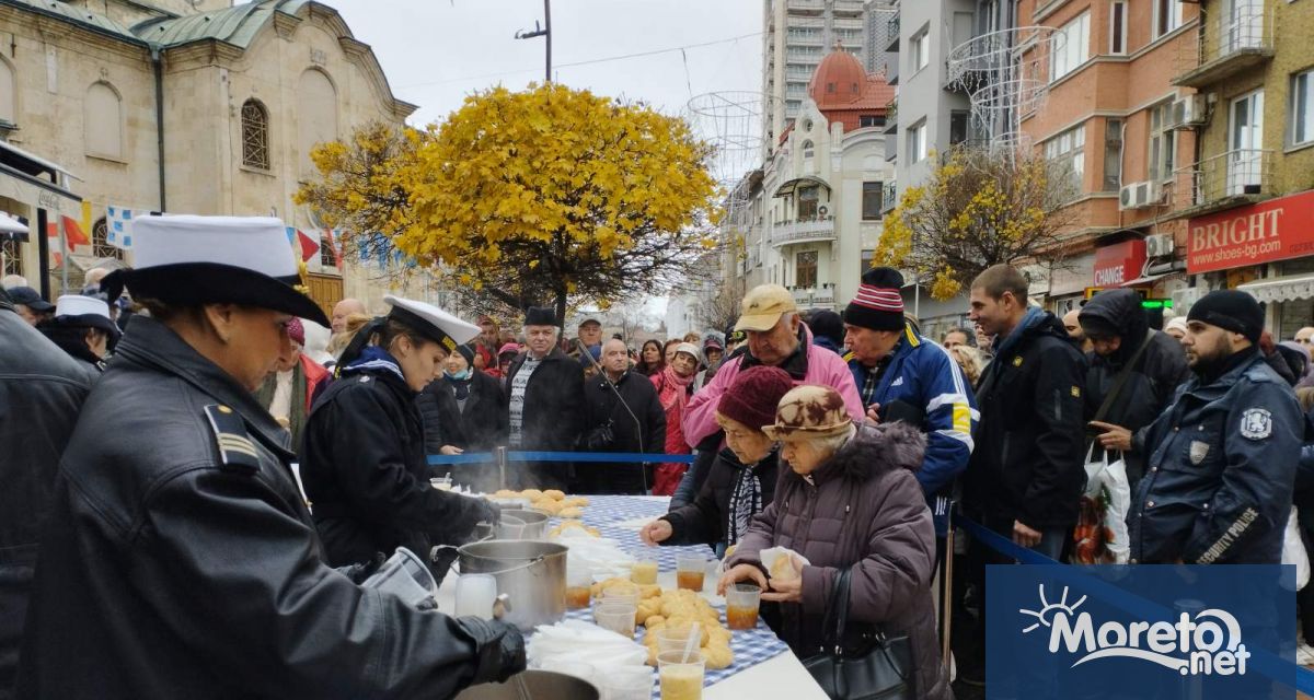 С Божествена света литургия отслужена от Варненския и Великопреславски митрополит