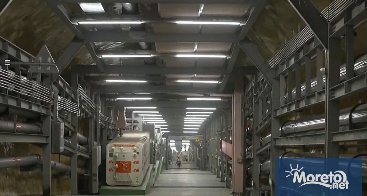 Лаборатория по физика с дълбочина 2 4 километра в провинция Съчуан