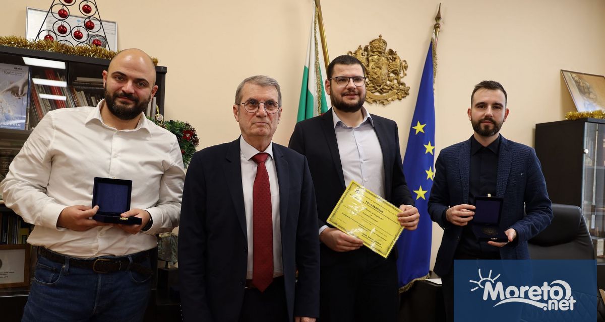 Министърът на здравеопазването проф Христо Хинков връчи награди Посланици на