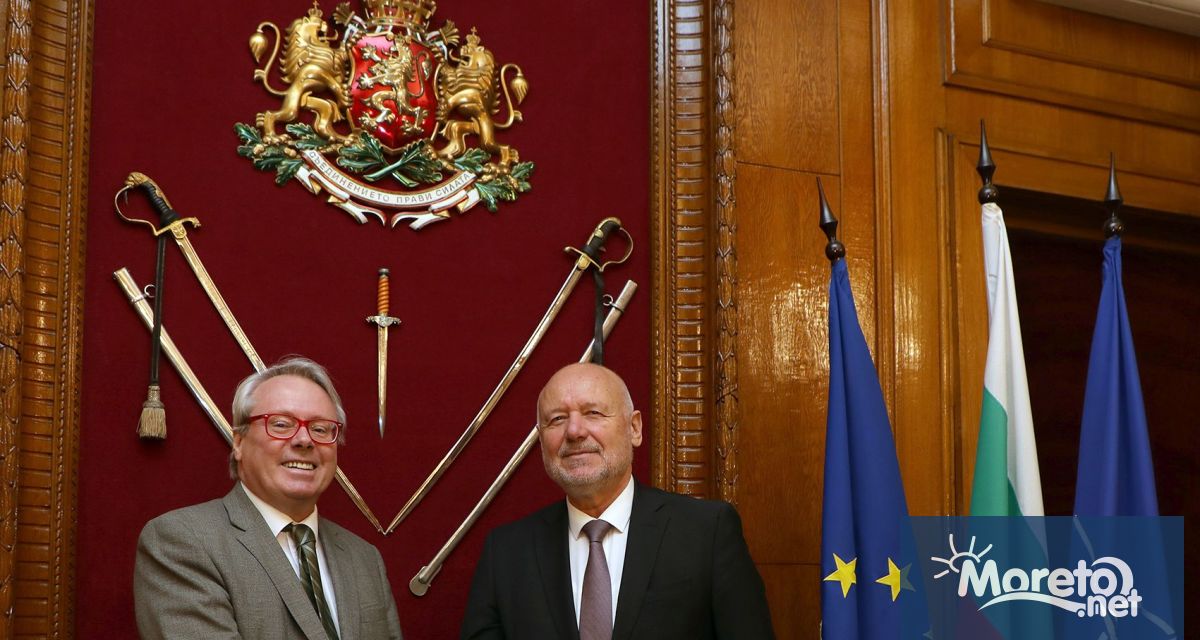 Днес 15 декември министърът на отбраната Тодор Тагарев проведе среща