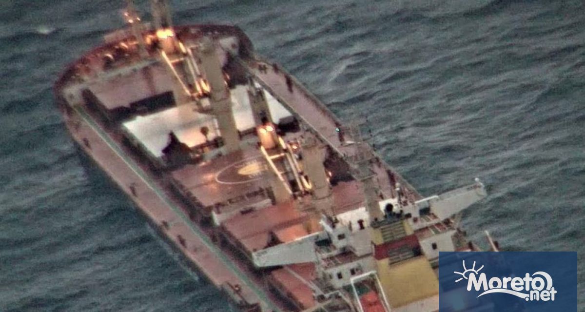 Корабът за насипни товари Ruen под малтийски флаг, който беше