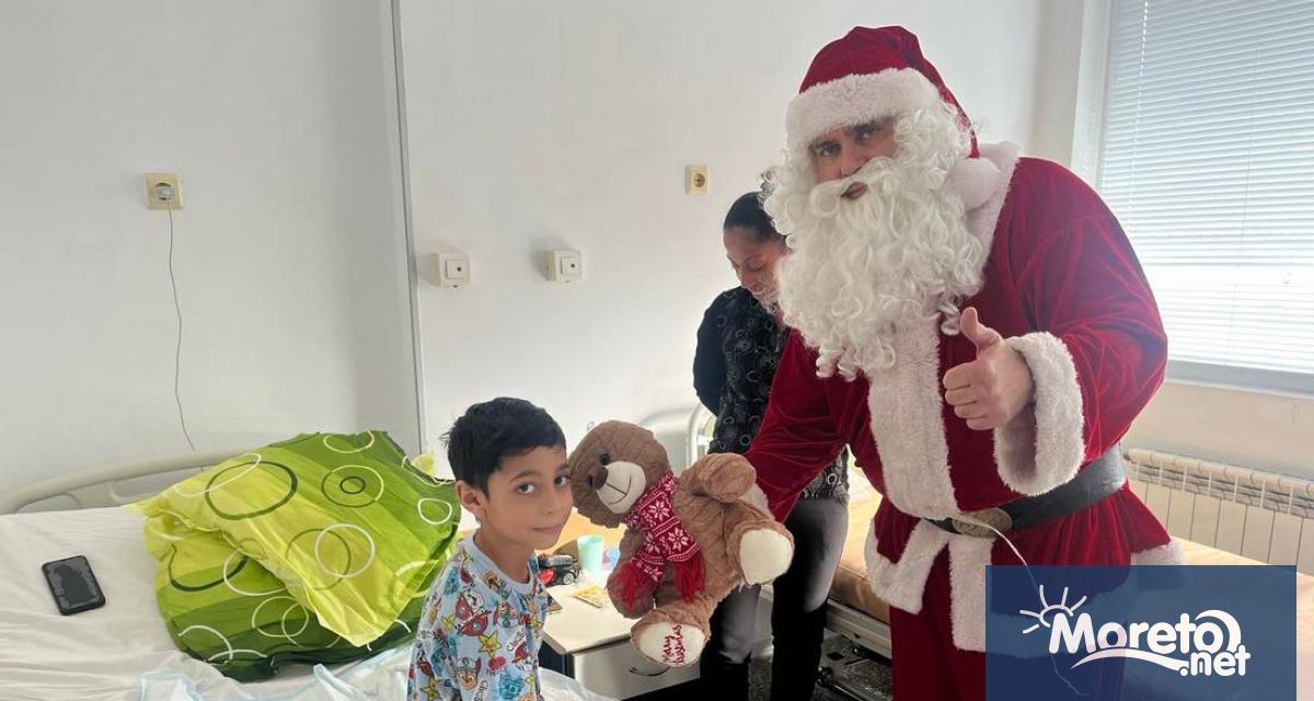 Празничният дух за най малките пациенти на МБАЛ Света Анна –