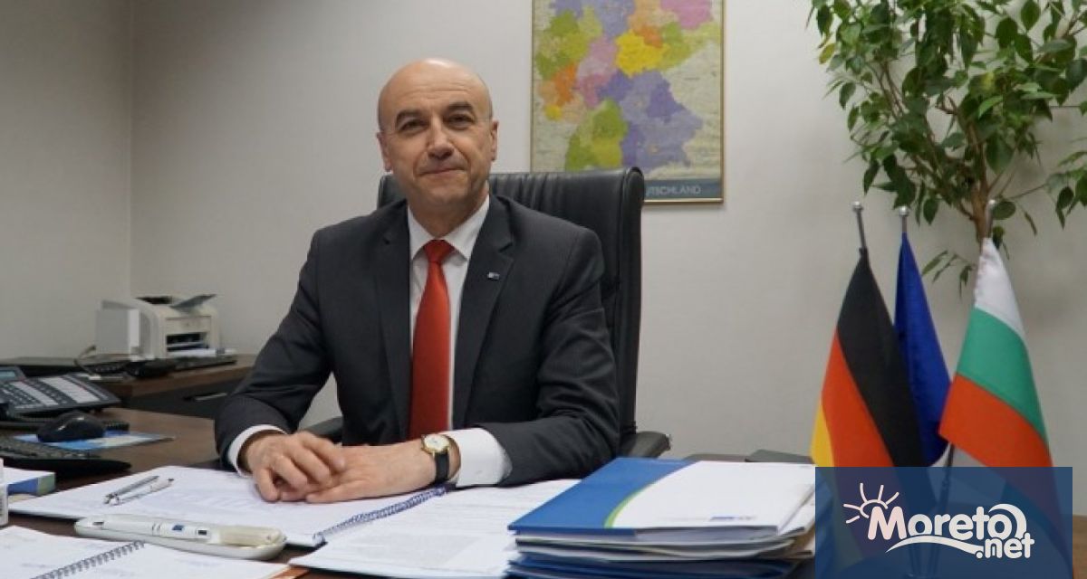 Правителството предлага д р Митко Василев за орден Стара планина заради