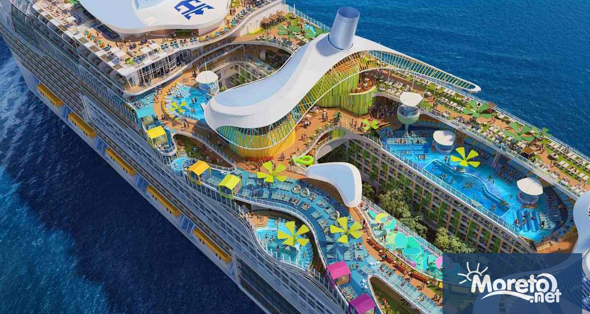 Най големият круизен кораб в света отплава от Маями Флорида на