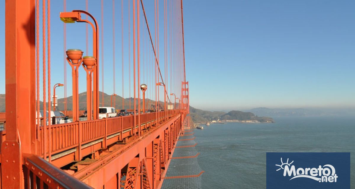 Мрежата за предотвратяване на самоубийства на моста Голдън Гейт в