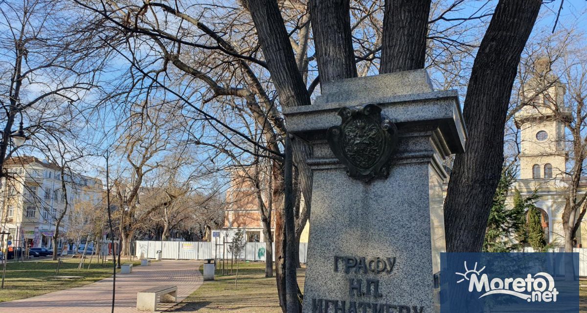 Един човек е извършил вандалската проява над паметника на граф