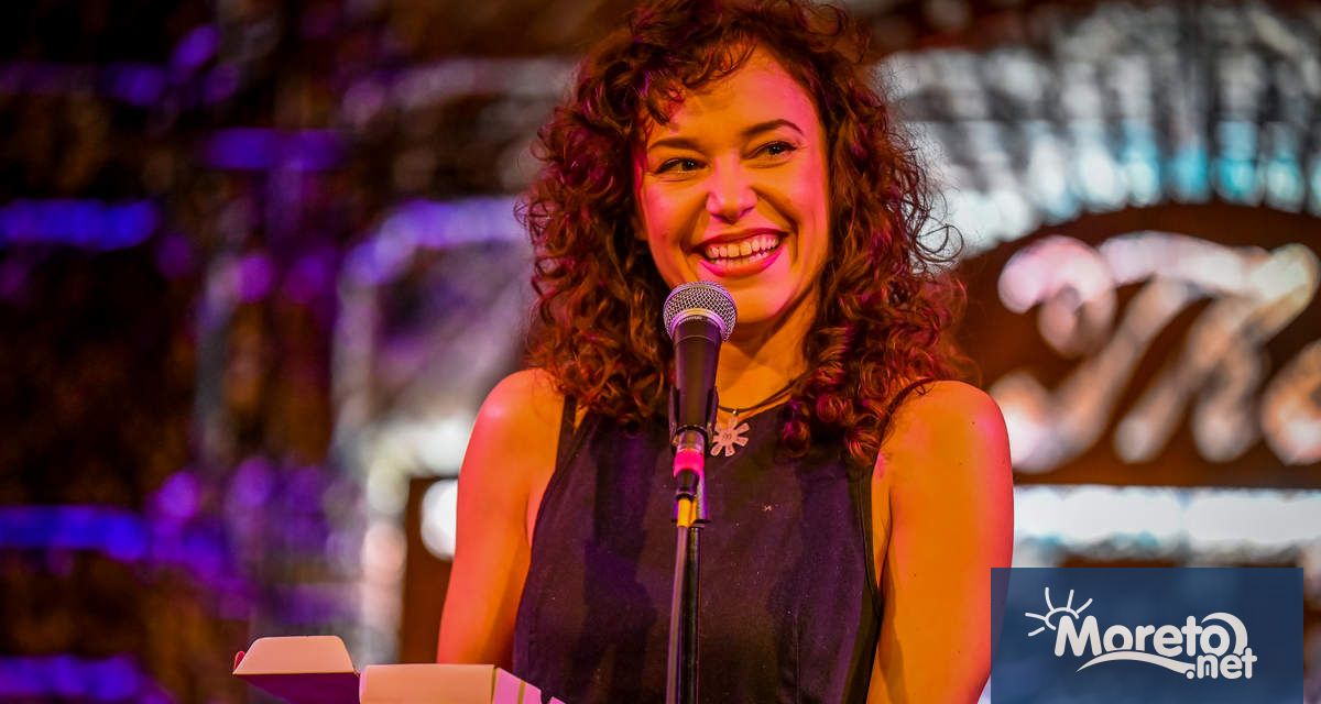 Дулия Стоянова спечели награда за най добър комедиен продуцент в Чикаго