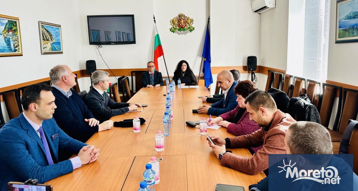 В продължение на политиката за по активна комуникация между общините и