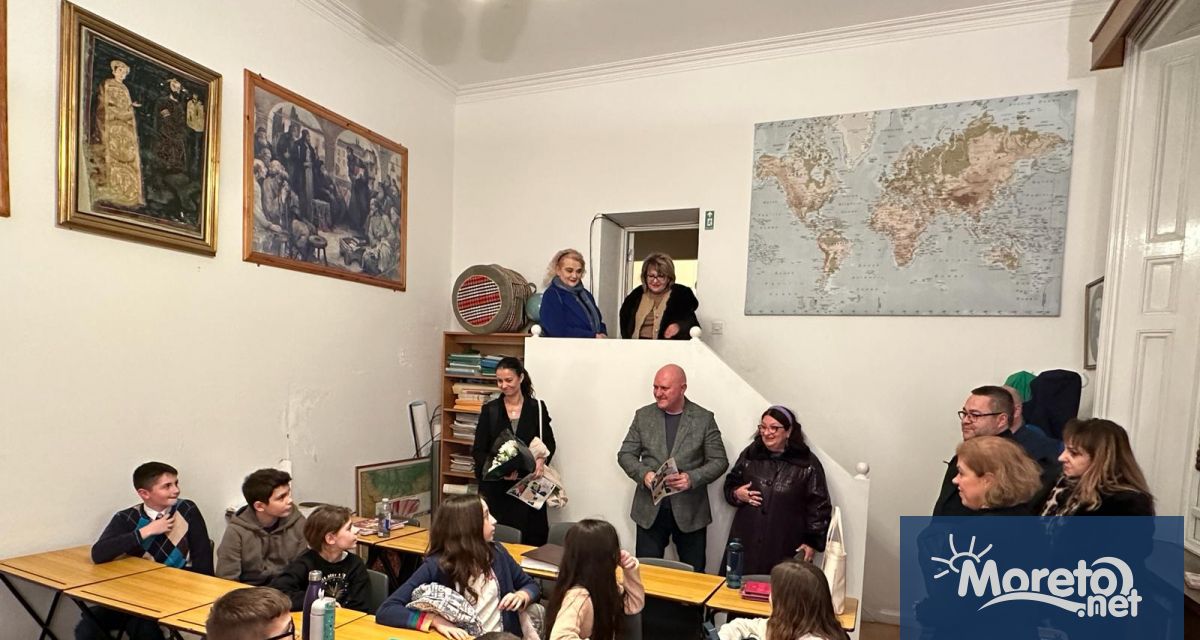 През настоящата учебна година МОН подпомага 42 български неделни училища