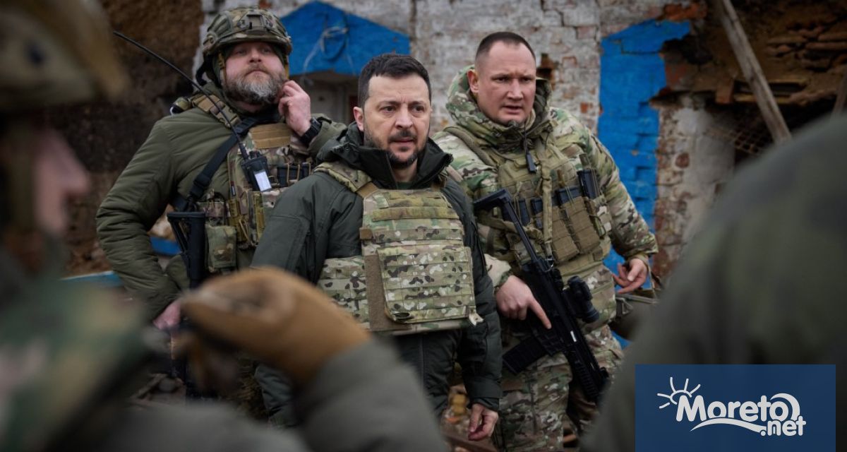 Президентът на Украйна Володимир Зеленски посети военните на фронтовата линия