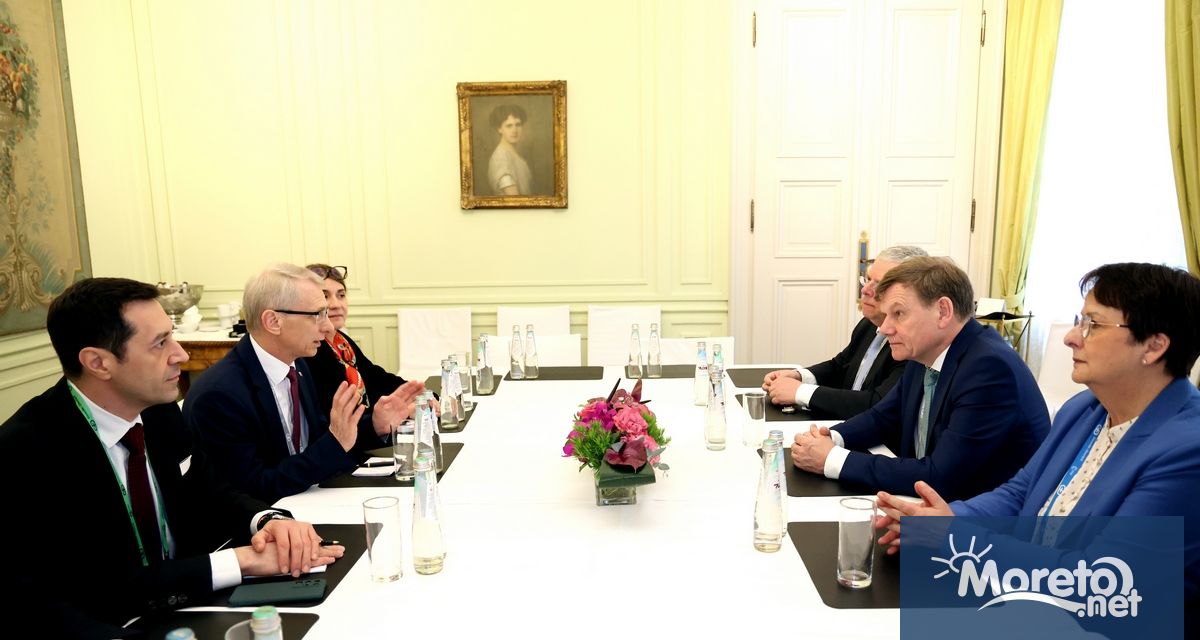 Използваме всяка възможност за да обясним колко е важно отварянето