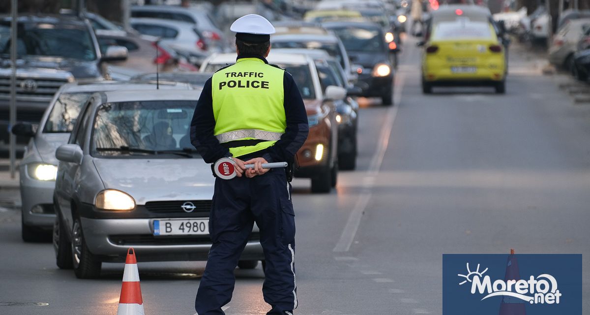 Част от бул Осми Приморски полк във Варна временно ще