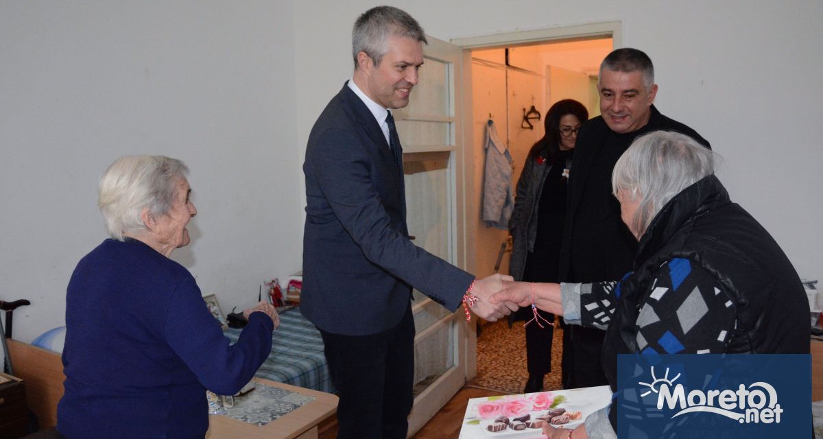 Кметът на Варна Благомир Коцев отбеляза празника Баба Марта с