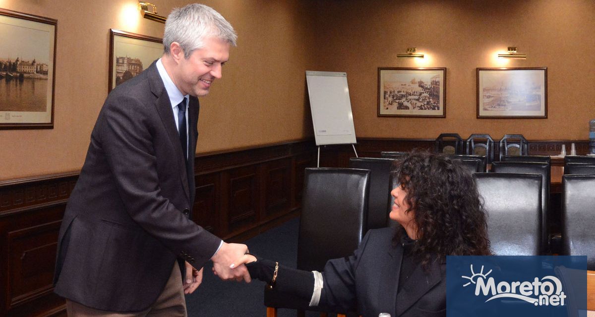 Кметът Благомир Коцев и заместник кметът с ресор култура Павел Попов