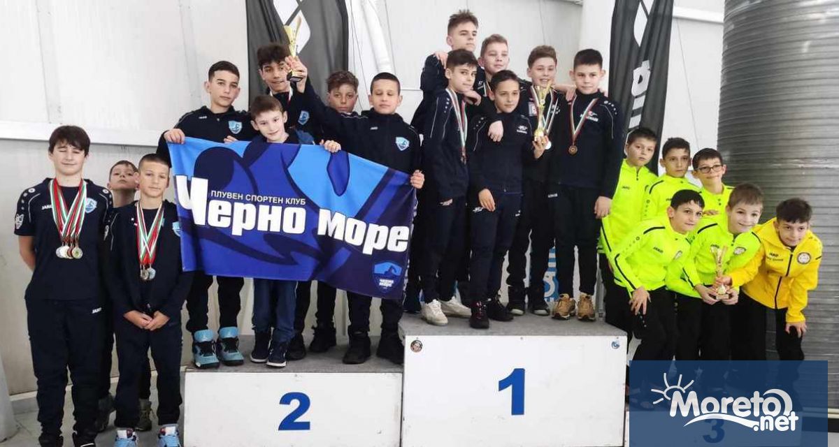 Младите плувците на ПСК Черно море обогатиха клубната витрина с