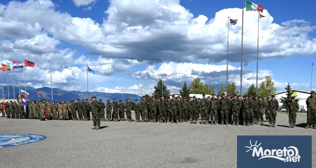 Официална церемония по посрещане на българския военен контингент от състава
