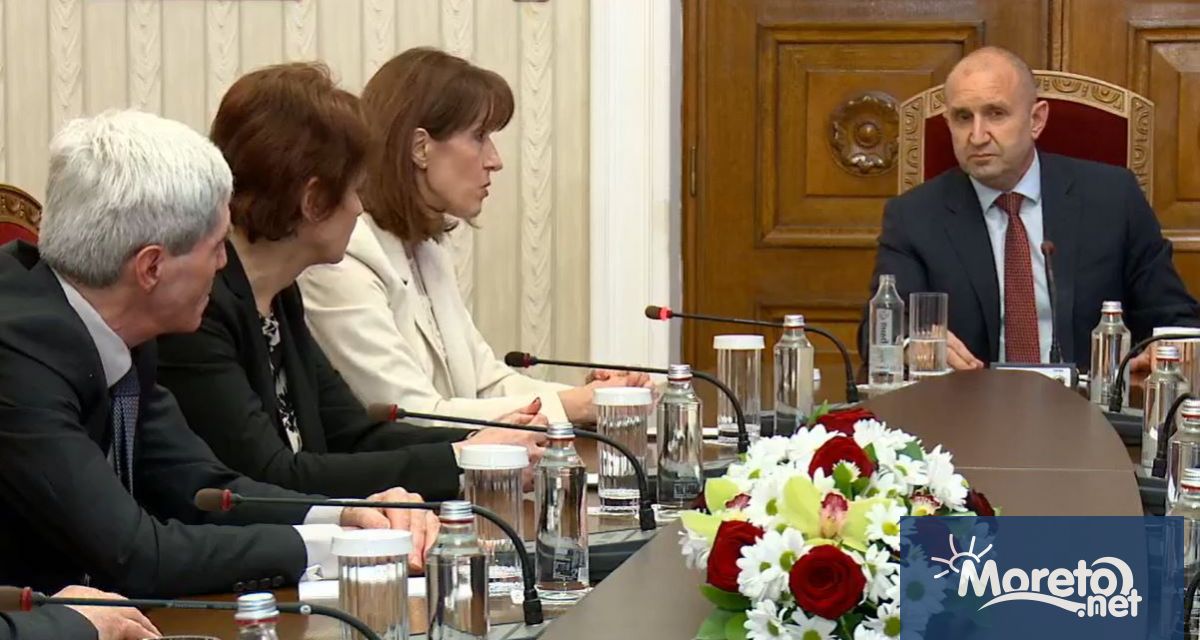 Държавният глава Румен Радев проведе работна среща на Дондуков 2