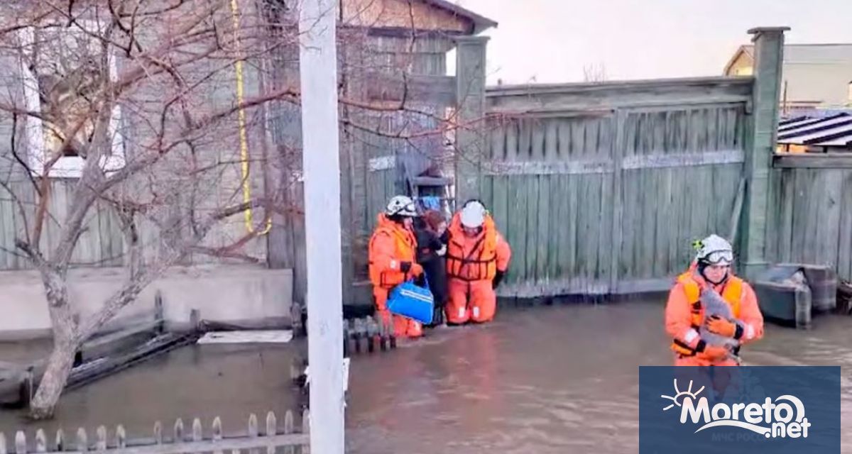 Русия евакуира около 2000 души от домовете им в руския