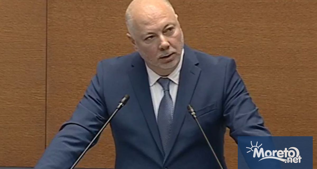 Снимка: Депутатите отстраниха Росен Желязков като председател на НС