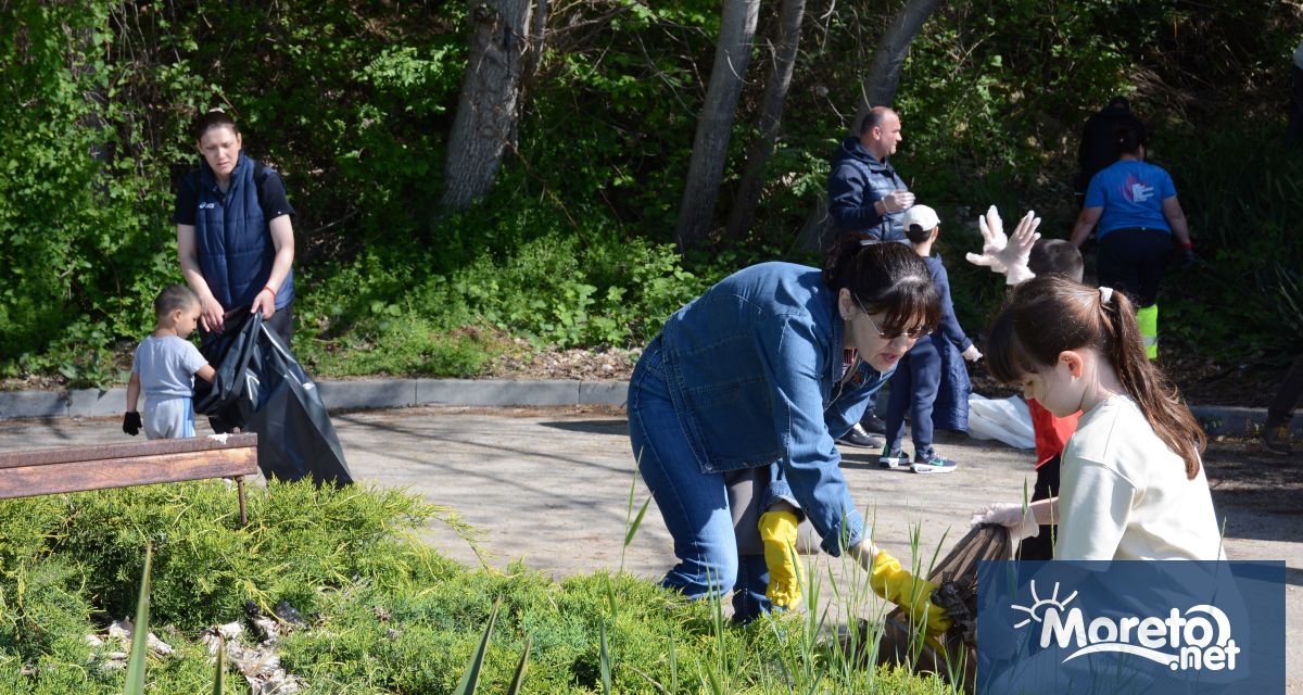 Стотици варненци във всички райони на града и петте села